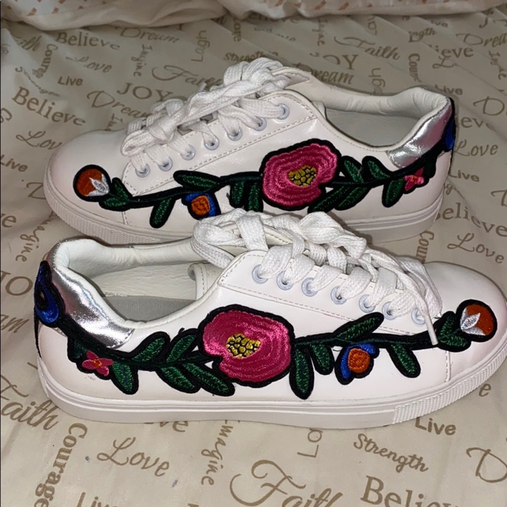 Diane Gilman DG Lux sports 7.5